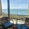 Appartement central avec balcon, parking privé - FR-1-361-66