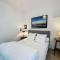 Appartement central avec balcon, parking privé - FR-1-361-66
