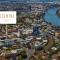 Modern APT in Toowong with Mountain View - Brisbane