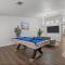 Vegas Retreats Pool, Arcade, Fun, 10min from Airport and the Strip - 拉斯维加斯