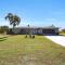 Pet Friendly Canal Front 3-Bedroom Grand Villa with Pool, Linai and Dock - Port Charlotte