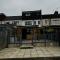 5 bed room house - Barkingside