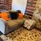 RUSTIC ARMADILLO CABIN with VIEW BY HIDDEN FALL PARK, Fenced yard for Dogs - Smithwick