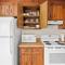 Prime Location 2 BR Oasis with Washer and Dryer - Spring Grove