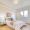 Bright bedroom with private bathroom - 列治文山