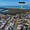 3-Bed Coastal Haven with Alfresco Dining & BBQ - Marks Point