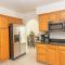 Large Family Home with Game Room - بيج