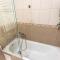 Gozsdu White Raven Residence 305