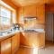Cozy 5-Bedroom House, Perfect for Family and Work Groups - Albany