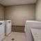 MainStay Suites Bowling Green North