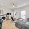 Front Lake Holiday 2BR 1BA Guest Home with Hot Tub - Rowlett