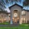 Lakefront Luxe 6BR 4,5BA Holiday Home with Pool & Hot Tub