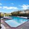 Lakefront Luxe 6BR 4,5BA Holiday Home with Pool & Hot Tub