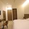 Hotel Red Sapphire - Harthala
