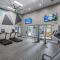 Long Term Stays Allowed Free Pool & GYM - تامبا