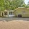 Houghton Lake Cottage Escape with Patio!