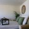 Appartement RDC en Bas de Villa avec Chambre - Le Val
