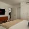 Oceana Luxury Apartment Walk to Beach and Day Club