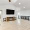 Glendale Home with Pool, Basketball and BBQ! - فينكس