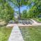 Lake front 7 bdr in Sister Lakes with Scenic Views - Dowagiac
