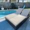 Stylish 2-story Home & Pool - 好莱坞