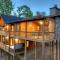 Rohring Retreat - Bask in comfort on the deck and play games in the game room