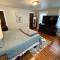 Large, Comfortable & Conveniently located Home - Danvers