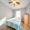 Charming Cottage with Yard Less Than 1 Mi to Lake Erie!