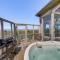 Oceanfront Castle with Hot Tub and Game Room - غولد بيتش