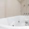 Linaria Lakes - Resort Style living