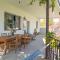 Art Rooms Garni B&B