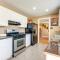 Pet-Friendly Victoria Home - Kayak, Fish and Golf!