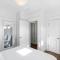 The Lockeland-Modern & Airy Escape, Walk To It All - 纳什维尔