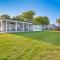 Waterfront Bay City Home with Dock and Boat Launch! - 贝城