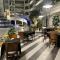 Holiday Inn & Suites Springfield-I-44 by IHG