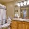 Townhome with Outdoor Pool Access 6 Mi to Park City - Heber City