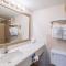 Fireside Inn & Suites Portland