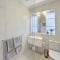 Luxurious Art Deco Abode Opposite Albert Park Lake
