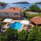 Apartments Vidak - One Bedroom Apartment with Balcony and Sea View - A4 - Molunat