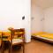 Studio apartment with terrace in Drace - 德雷斯