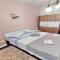 Bertie's Lodge - Four Bedroom Apartment A4 - Smokvica