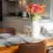 Waterloo 1Br town close to Train Shopping