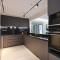 Livbnb - 2B with Modern Interiors, Emaar Boulevard