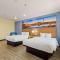 Days Inn & Suites by Wyndham DFW Airport South-Euless - 尤利斯