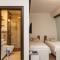 Apartments and rooms Max-Well