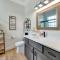 Exquisite 3 BR 2 BA Home With Pool - Норт-Порт