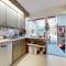 Treetop Chalet
