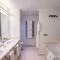 Monarch House - Serviced Apartments - Kensington