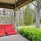 Country Escape Log Cabin Near Kentucky Lake!