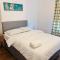 Charming Double Bed Room in New Moston - Manchester